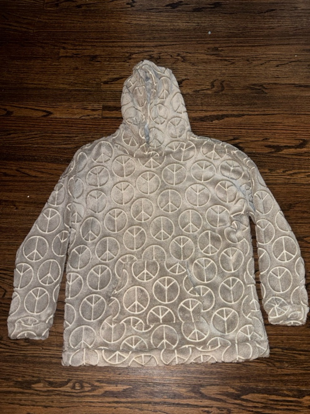 Derek Heart Gray and White Plush hoodie
